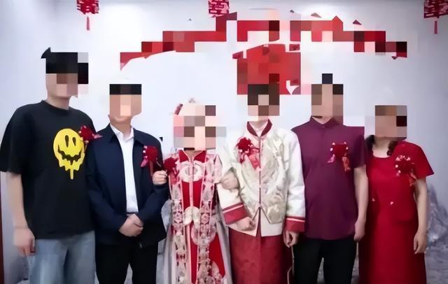 牌三人结婚天下奇闻！九游会真人游戏第一品(图7)