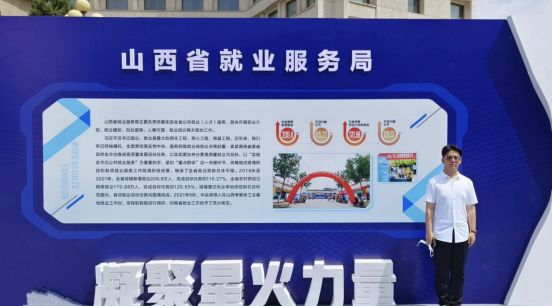科技县城玩出千万GMV：助农、代写、拍短剧j9九游真人游戏第一品牌00后玩转AI黑(图5)